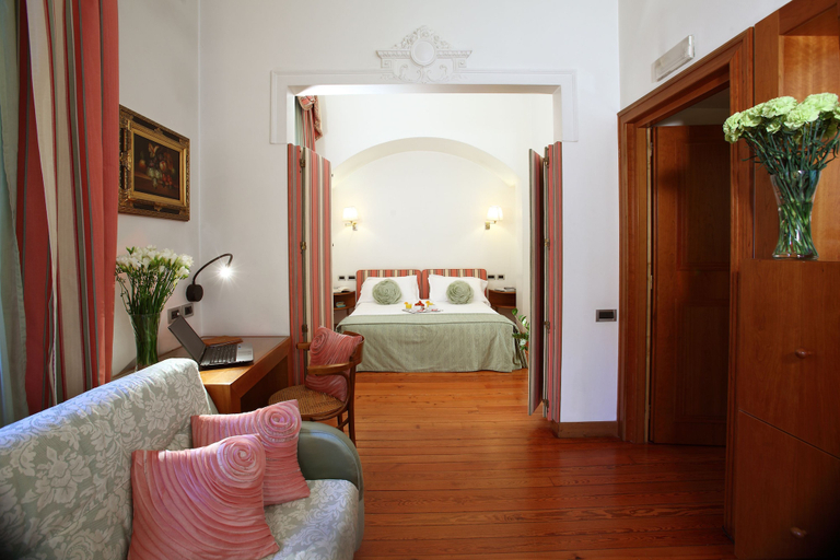 Bedroom 3, Hotel Sanpi Milano, Milano