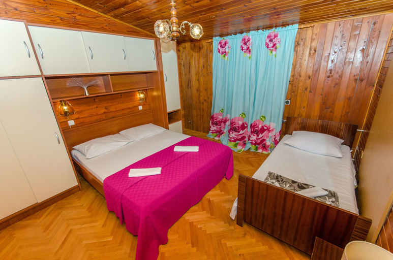 Bedroom 3, Apartment and Rooms Ivan, Makarska