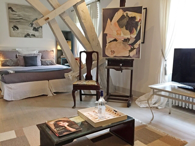 Bedroom 3, Château de Maumont, Charente