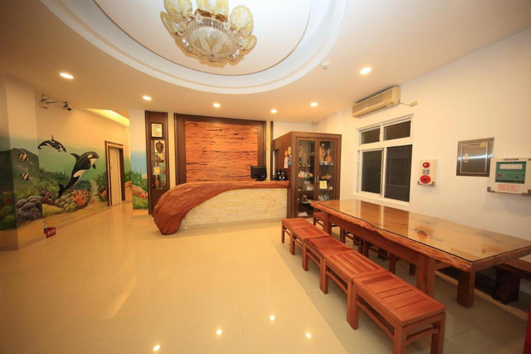 Others 3, Hao Her A B & B, Pingtung