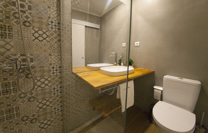 Bathroom 5, A31 - Tamar Top- Floor Flat by DreamAlgarve, Lagos