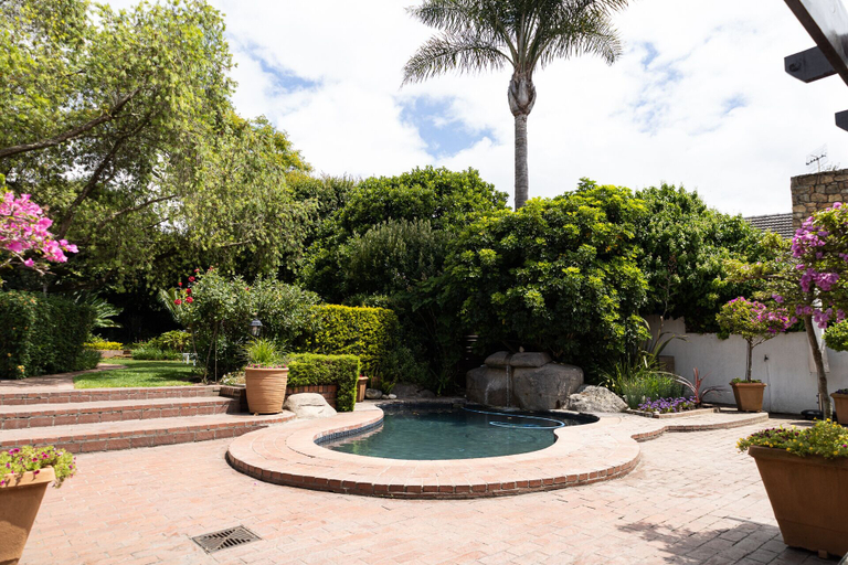 Sport & Beauty 2, Cape Village Lodge, City of Cape Town