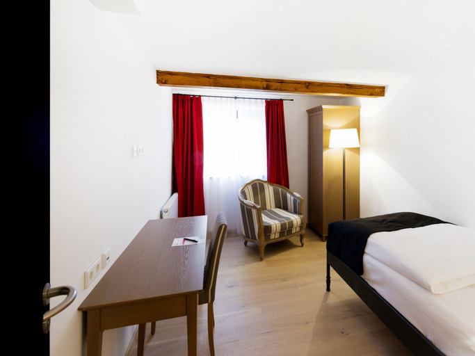 Bedroom 3, DORMERO Hotel Kelheim, Kelheim