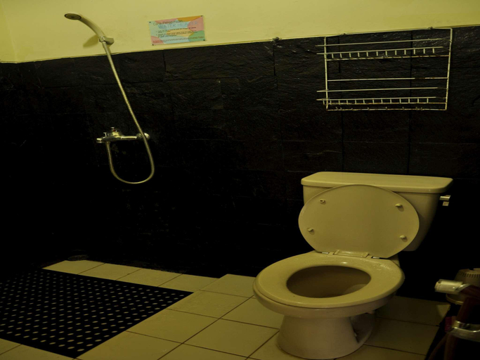 Bathroom 4, Villa Kota Bunga Ade-0224, Cianjur
