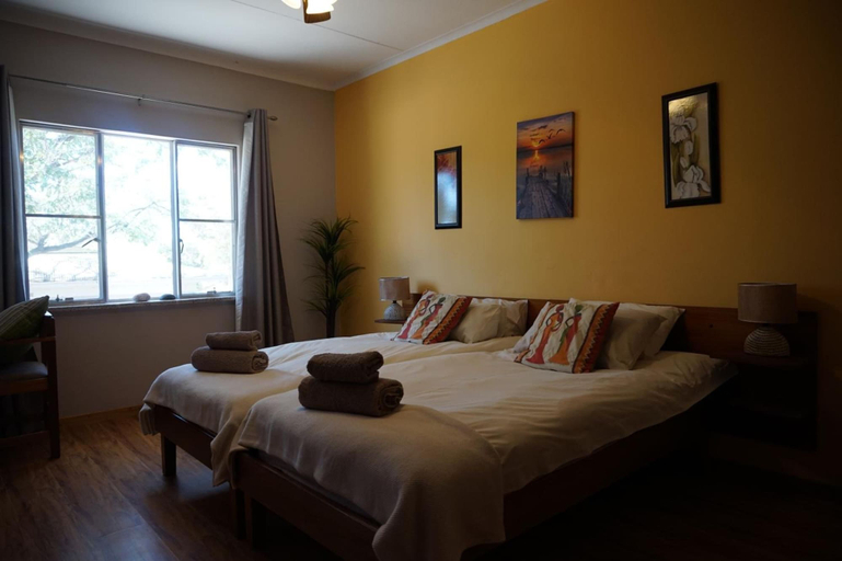 Bedroom 3, Omaruru Guesthouse, Omaruru