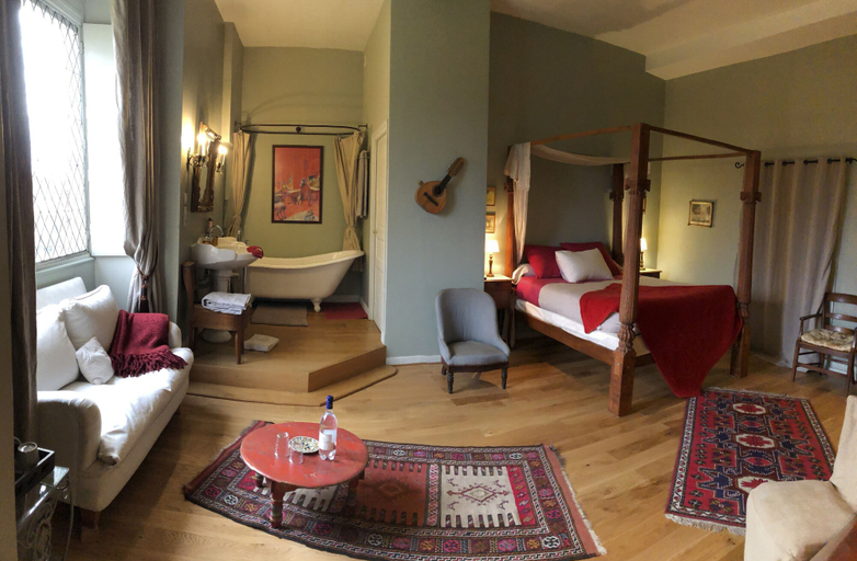 Bedroom 2, Château de Maumont, Charente
