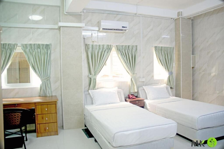 Bedroom 2, MK Hotel, Yangon