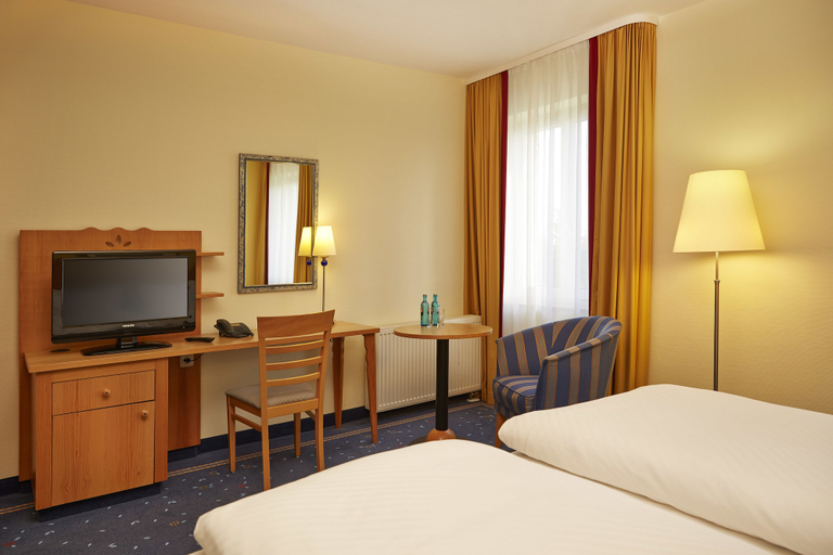 Bedroom 4, Sunday Hotel Friedrichroda & SPA, Gotha