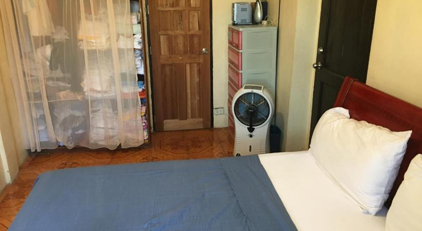 Bedroom 2, Chona and Christophe Guesthouse - Cavite, General Trias