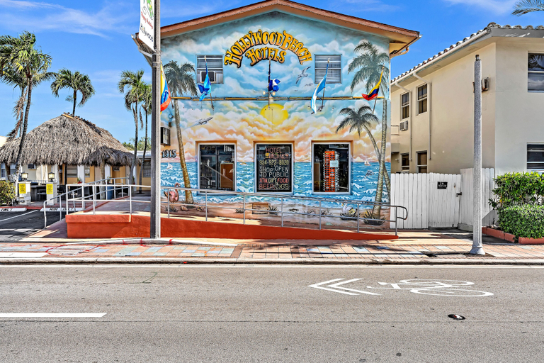 Exterior & Views 1, Hollywood Beach Seagull, Broward