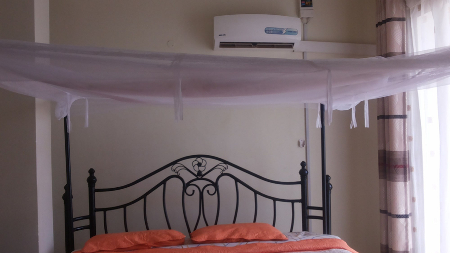 Bedroom 12