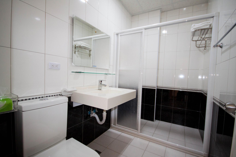 Bathroom 3, Sally's Home, Pingtung