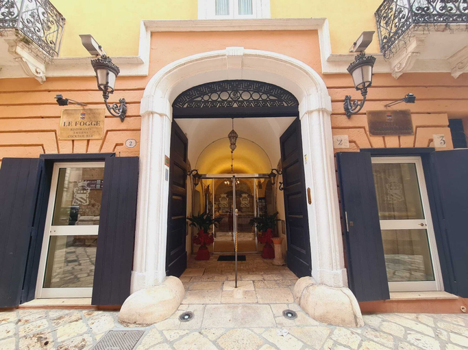 Exterior & Views 2, Akropolis Hotel, Taranto