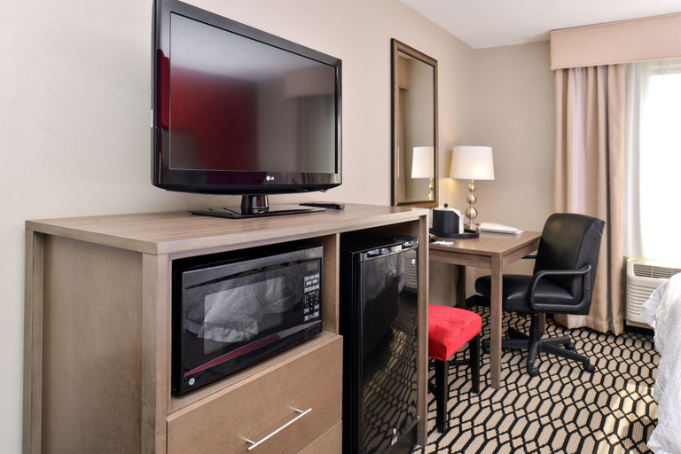 Others 5, Hampton Inn Middletown, Warren
