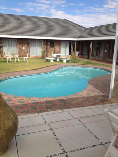 Sport & Beauty 5, Kennzy Guesthouse, Ngaka Modiri Molema