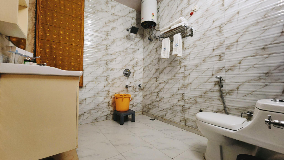 Bathroom 4, Blossom Resort Kasauli, Solan