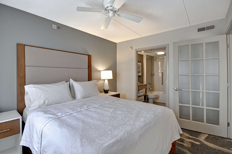 Bedroom 4, Homewood Suites by Hilton Boston-Peabody, Essex