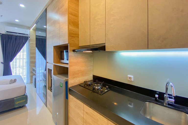 Private kitchen 2, Elegant And Homey Studio Ciputra World 2 Apartment, Jakarta Selatan