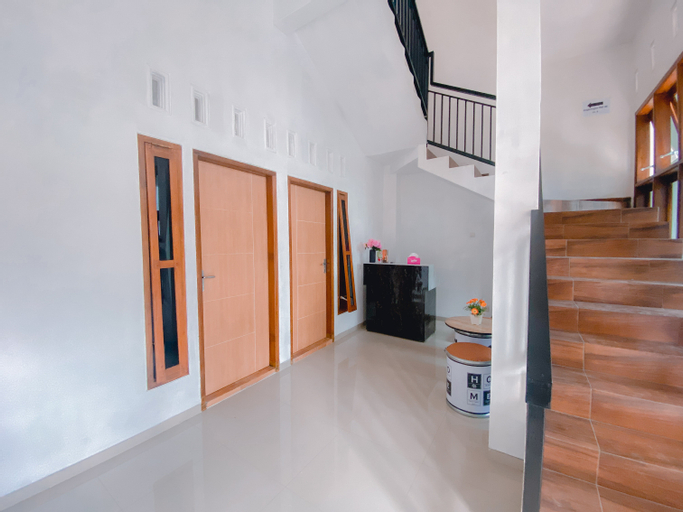 Others 3, Ritz Packer Lodge, Malang