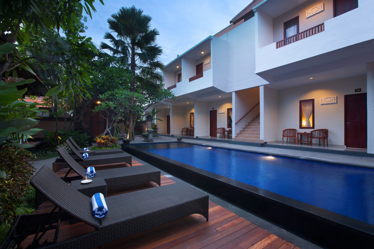 Swimming Pool 9