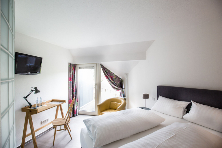 Bedroom 13