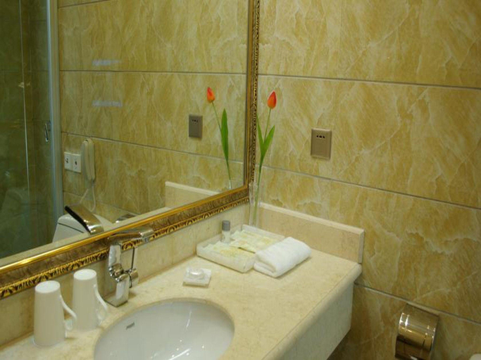 Bathroom 4, Chengdu Tianyi Grand Garden Hotel, Chengdu