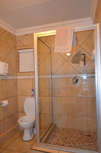 Bathroom 4, Zebra Guest House, Waterberg