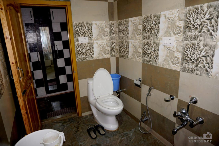 Bathroom 4, Chinar Residency, Srinagar