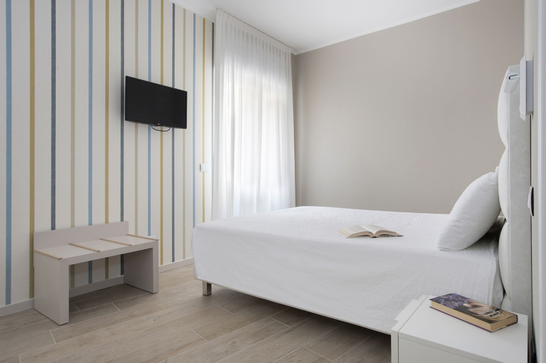 Bedroom 13