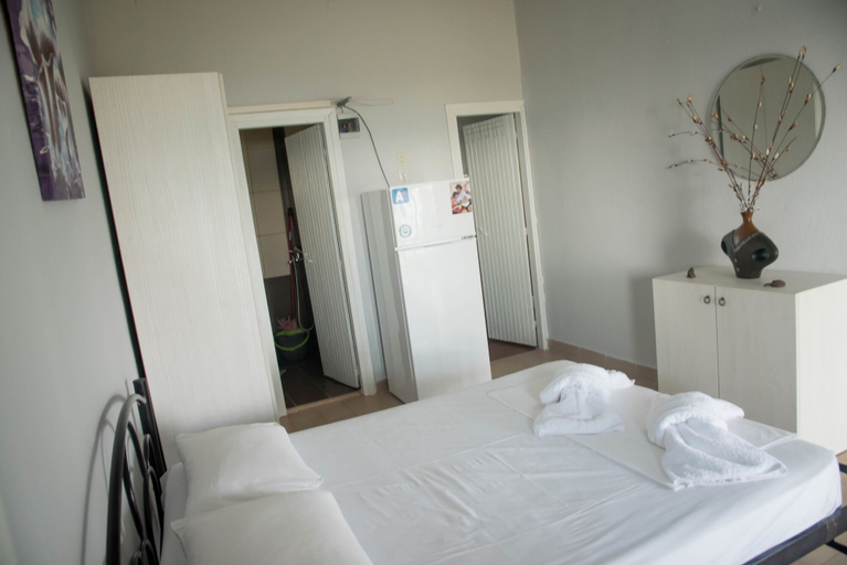 Bedroom 3, On the Wave Studios, Central Macedonia