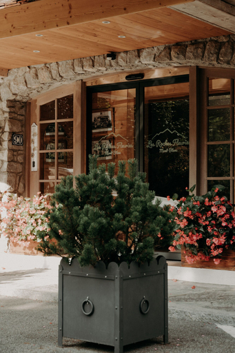 Exterior & Views 2, Hôtel Les Roches Fleuries, Haute-Savoie