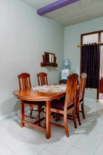 Dining Room 5, Omah Ungu Homestay, Bantul