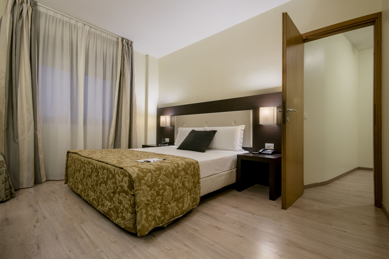 Bedroom 3, Hotel Executive, Siena
