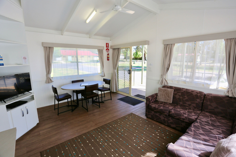 Others 4, Jenolan Holiday Park - Campsite, Oberon
