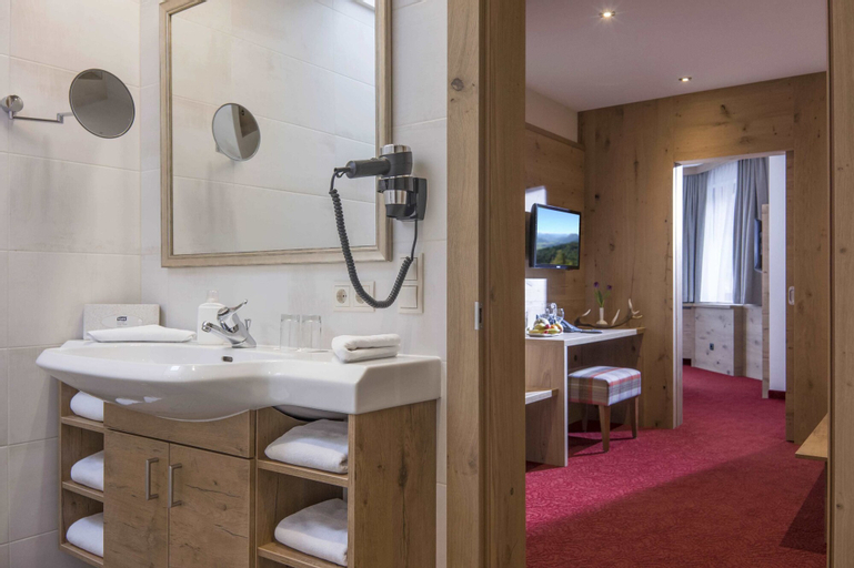 Bathroom 4, Hotel Andreas Hofer, Kufstein