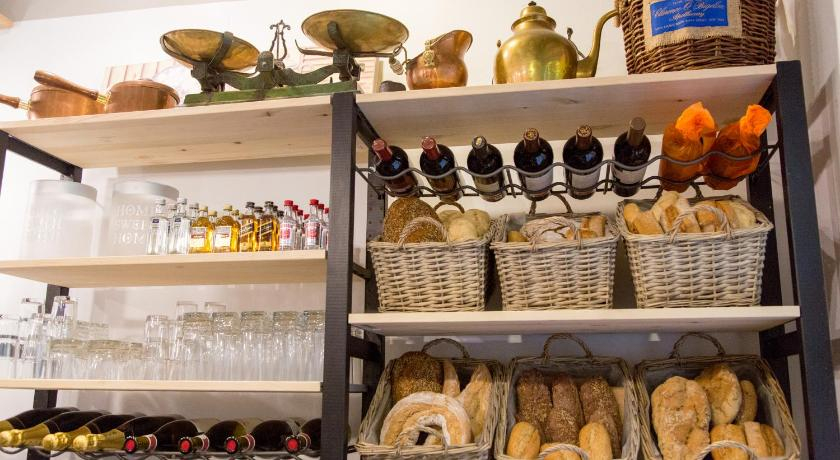 Food & Drinks 5, Aparthotel Palacio Almagra, Granada