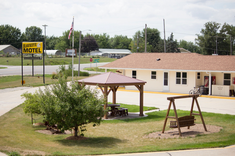 Hawkeye Motel, Washington