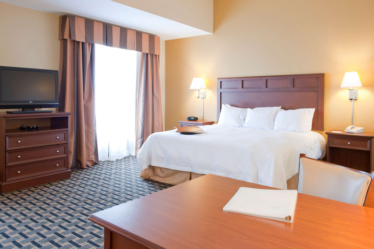 Bedroom 3, Hampton Inn & Suites Columbia at University, Boone