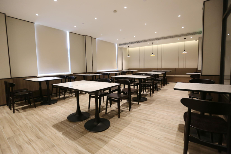 Food & Drinks 5, Hanting Hotel Jinzhou Railway Station Renmin Street, Jinzhou