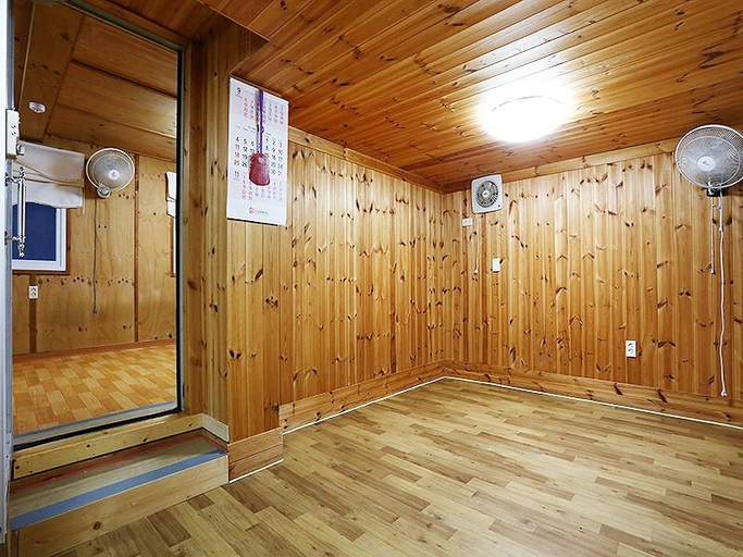 Others 5, Pocheon Beverly Hill Pension, Pocheon