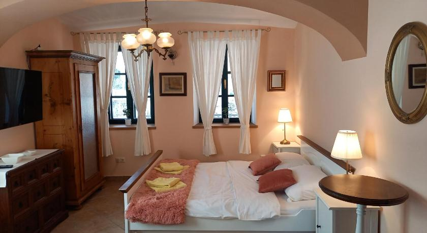Bedroom 2, Taverna 1860 Rooms & Apartments, Sveti Ivan Zelina