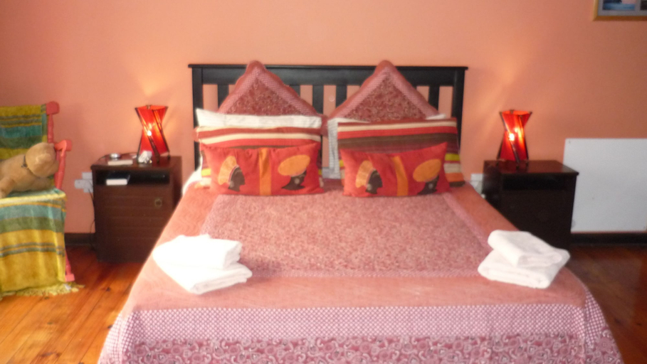 Bedroom 2, A1 Kynaston collection, Cacadu