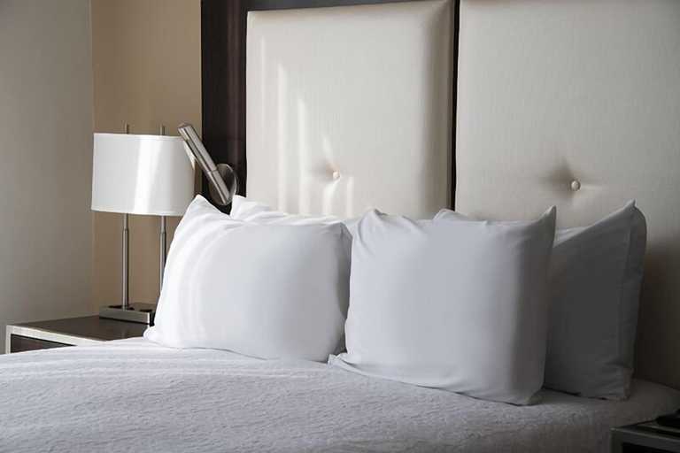 Bedroom 2, Hampton by Hilton Santa Cruz/Equipetrol, Bolivia, Andrés Ibáñez