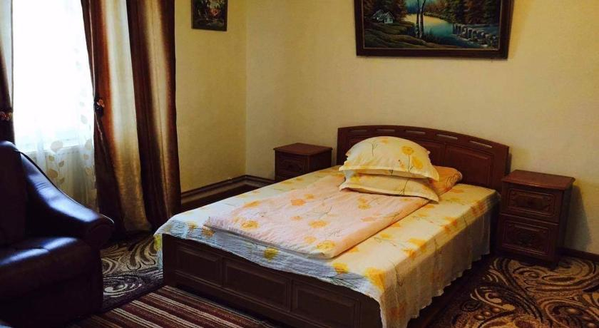 Bedroom 2, Casa Aurelia, Moldovita