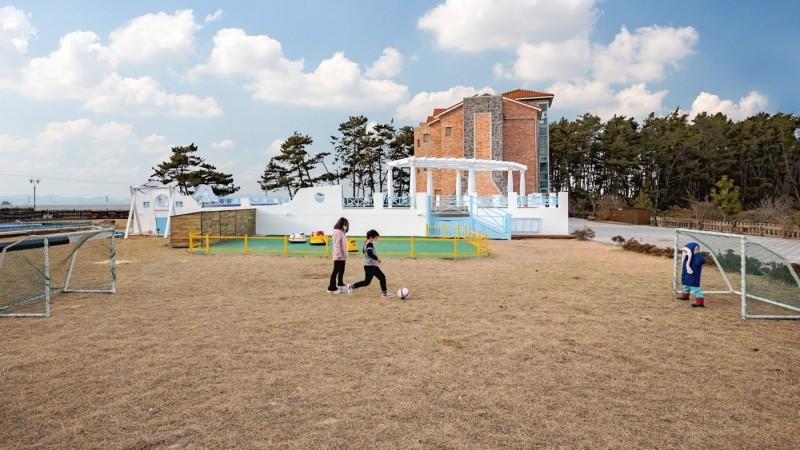 Exterior & Views 1, Taean Golden Wave Pension, Taean