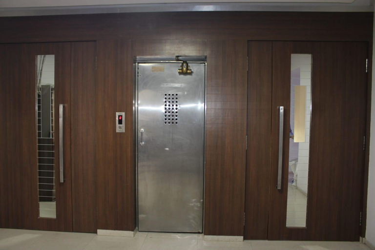 Public Area 1, Hotel Saffron, Navsari