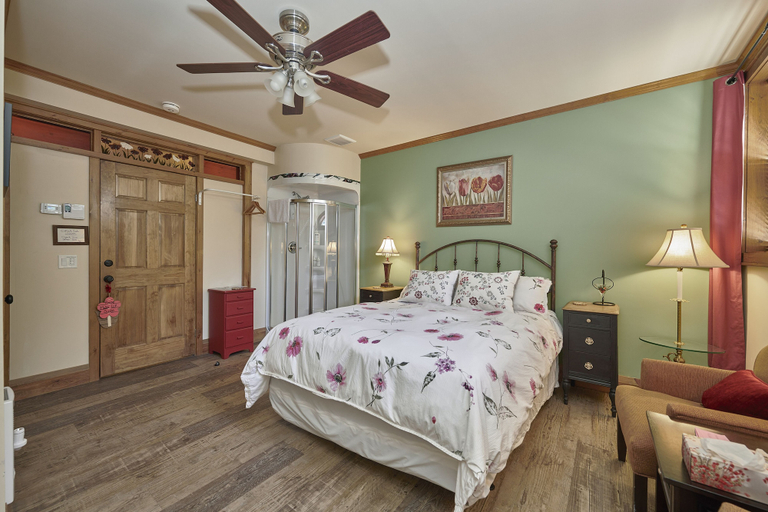 Bedroom 3, The Inn, Muskoka