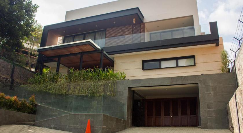 Villa Dago Pakar Bandung, Bandung