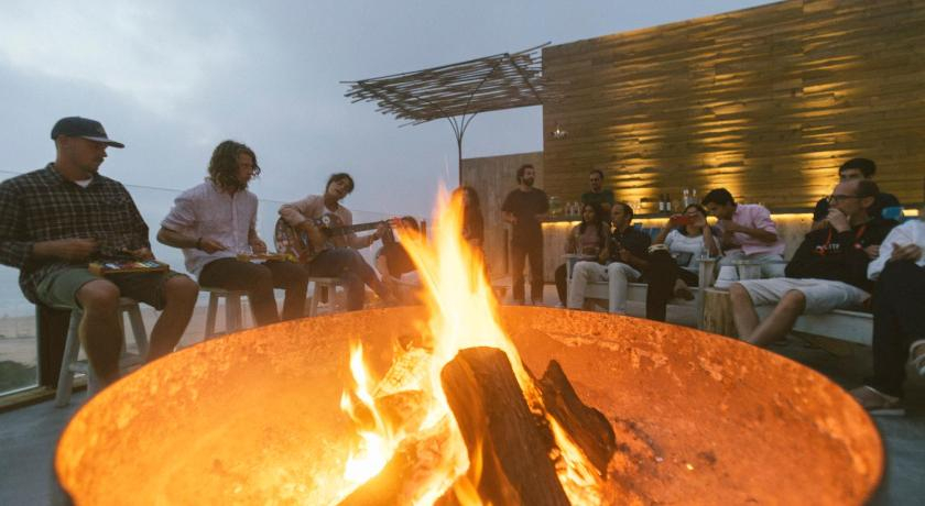 Food & Drinks 2, Noah Surf House Portugal, Torres Vedras