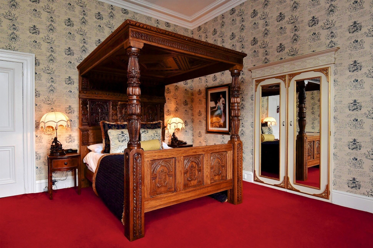 Bedroom 2, Belleek Castle